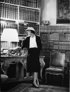 Gabrielle Chanel in her apartment at 31 rue Cambon in Paris in 1957 Photo by Mike de Dulmen