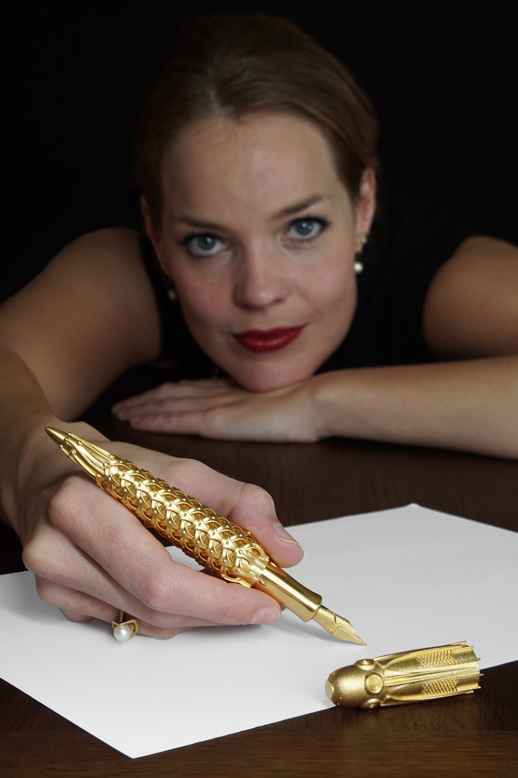 DUTCH DESIGNER: REIN VAN DER MAST