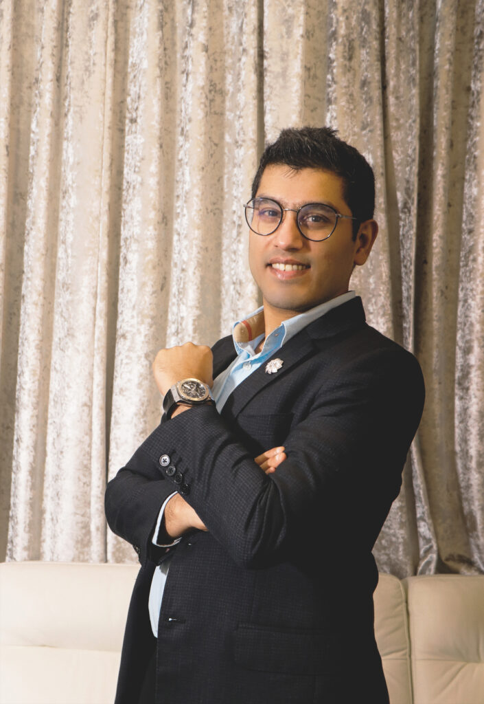 Saagar Mehta (pictured here), the Co-Founder and Director of Inifiniti Jewels, handles the front-end aspects of the jewellery brand, while his elder brother Saahil Mehta oversees its back-end operations.